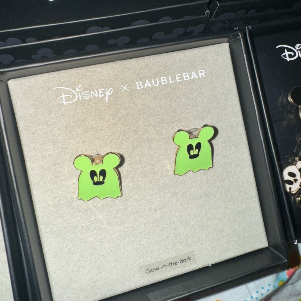 NIB Disney BaubleBar Green Mickey Mouse Ghost glow in the dark Earrings